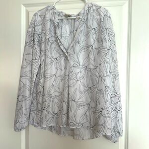 XL White flowy professional blouse
A NEW DAY